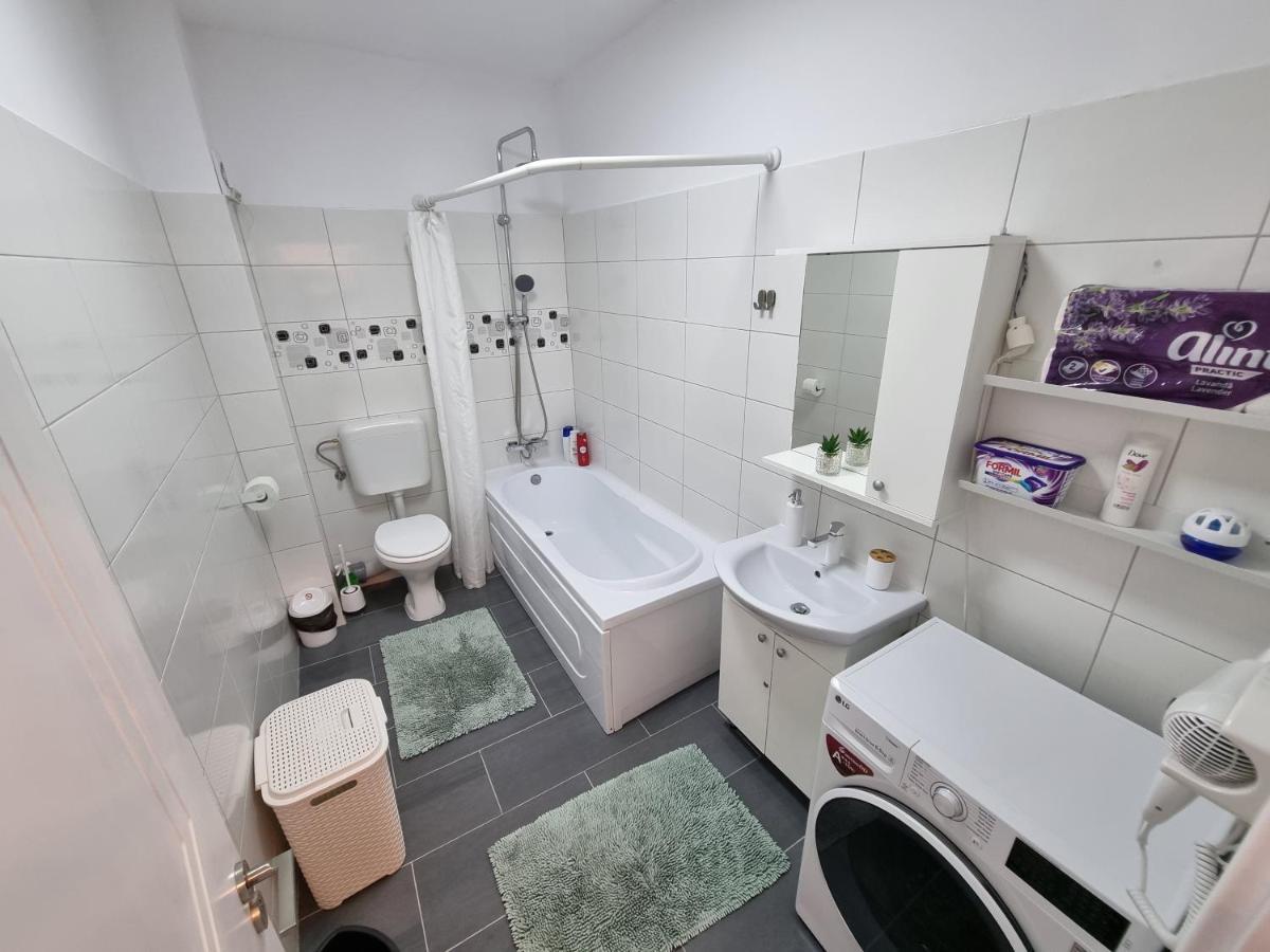 25 Luxury Apartament Bucureşti Ngoại thất bức ảnh